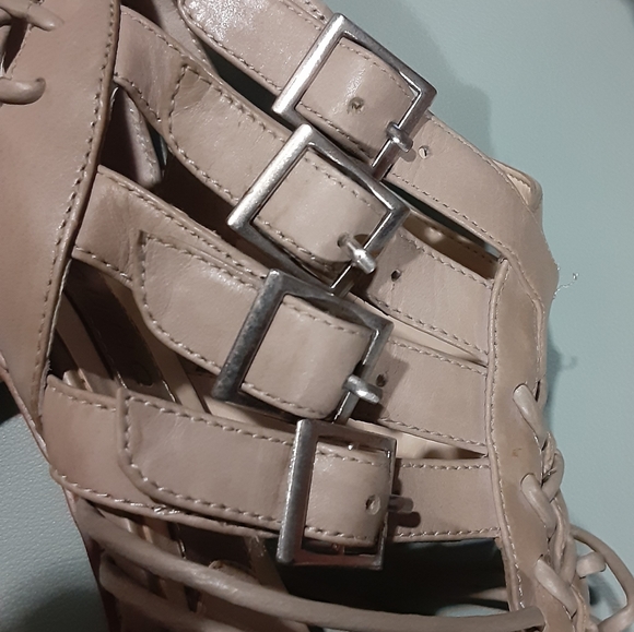 USED Boutique 9 Strappy Leather Heels size 6.5 M - Picture 5 of 13